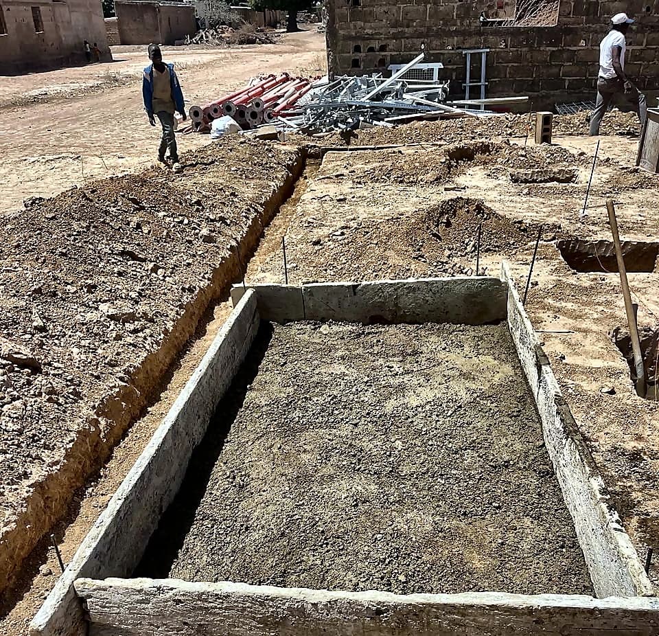 Génie civil — socles béton pour sites télécoms